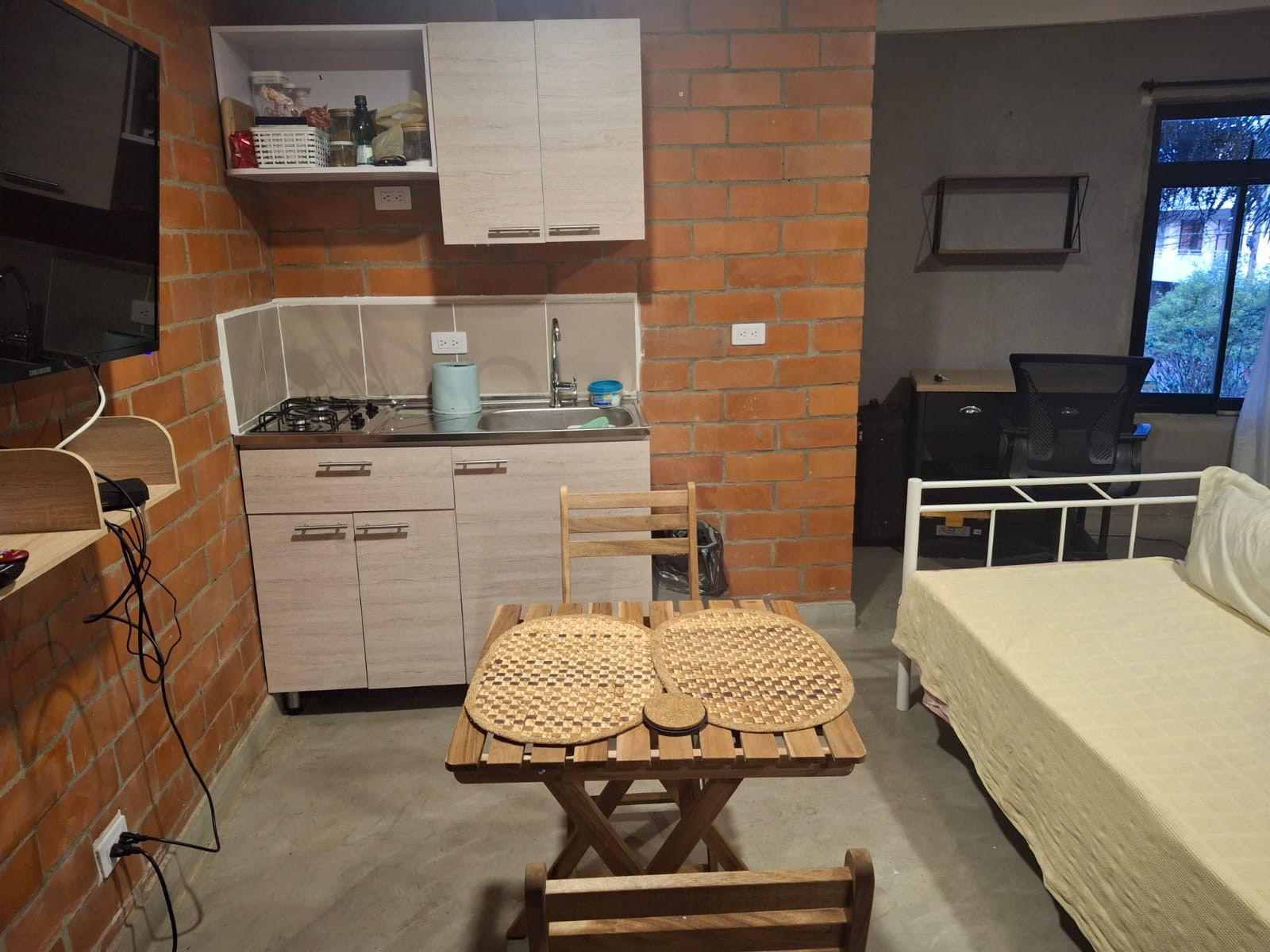 Studio for rent in El limonar, Cali