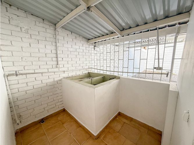 Casa de 6 alcobas en venta en Barrios Unidos, Bogotá, 250 m² · foto 9 de 21