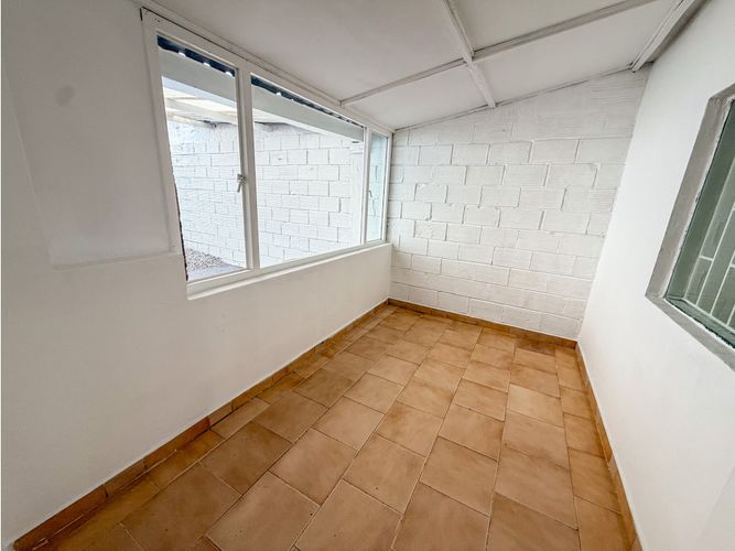 Casa de 6 alcobas en venta en Barrios Unidos, Bogotá, 250 m² · foto 10 de 21