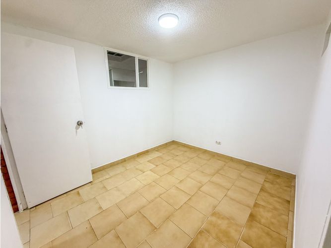 Casa de 6 alcobas en venta en Barrios Unidos, Bogotá, 250 m² · foto 12 de 21