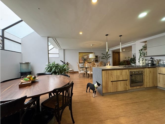 Apartamento de 4 alcobas en venta en El Poblado, Medellín, 249 m² · foto 3 de 24