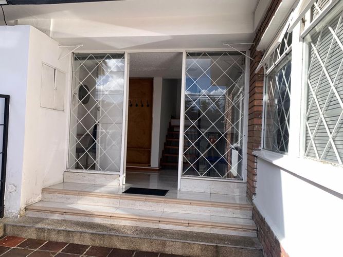Casa en venta en Cedritos, Bogotá · foto 2 de 9