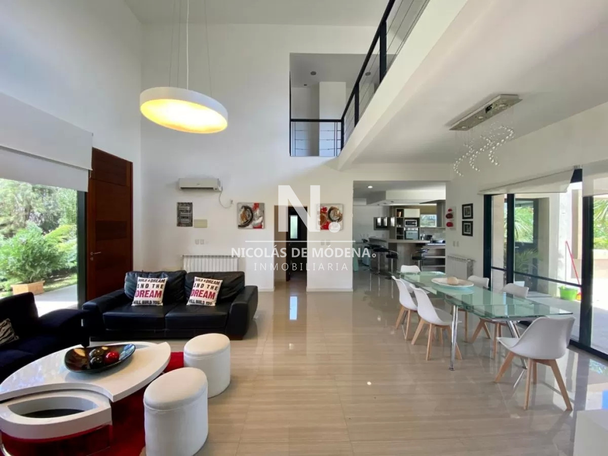 Casa en Alquiler · Foto 3