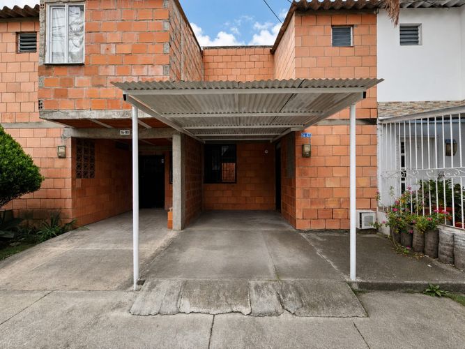 Casa de 2 alcobas en arriendo en Parque De La Italia, Palmira, 57 m² · foto 2 de 13