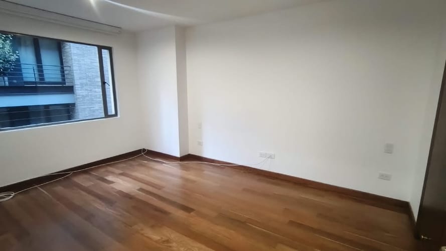 Apartamento de 3 alcobas en venta en Chico Norte, Bogotá, 220 m² · foto 8 de 24