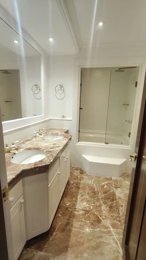 Apartamento de 3 alcobas en venta en Chico Norte, Bogotá, 220 m² · foto 15 de 24