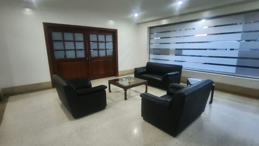 Apartamento de 3 alcobas en venta en Chico Norte, Bogotá, 220 m² · foto 16 de 24