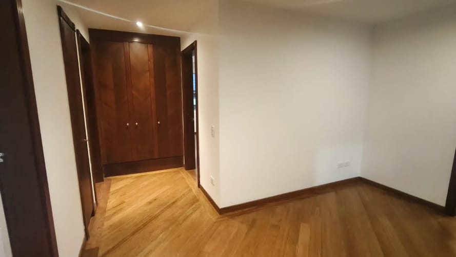 Apartamento de 3 alcobas en venta en Chico Norte, Bogotá, 220 m² · foto 21 de 24