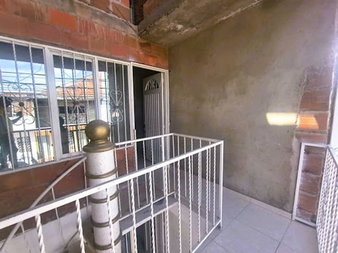Apartamento de 2 alcobas en arriendo en La Esperanza, Cali, 75 m² · foto 3 de 14