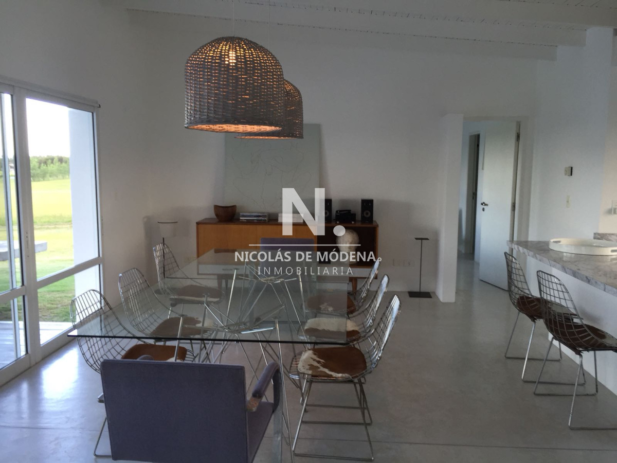 Casa en Alquiler · Foto 9