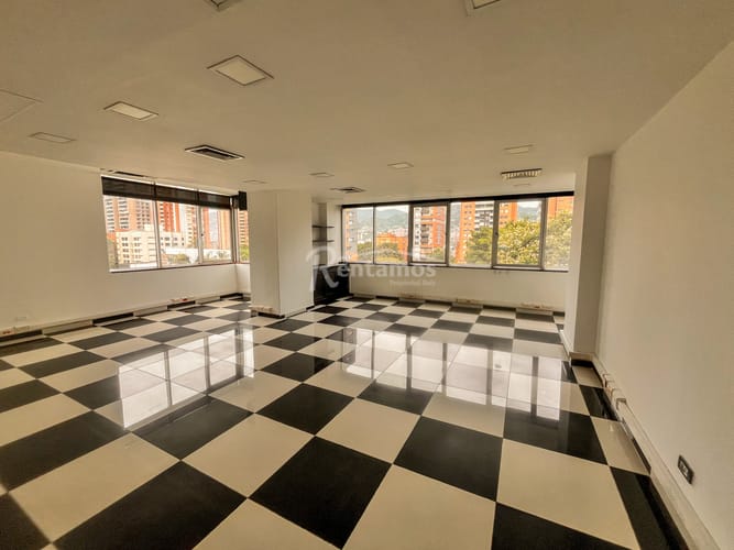 Oficina en arriendo en El Campestre, Medellín, 55 m² · foto 4 de 24