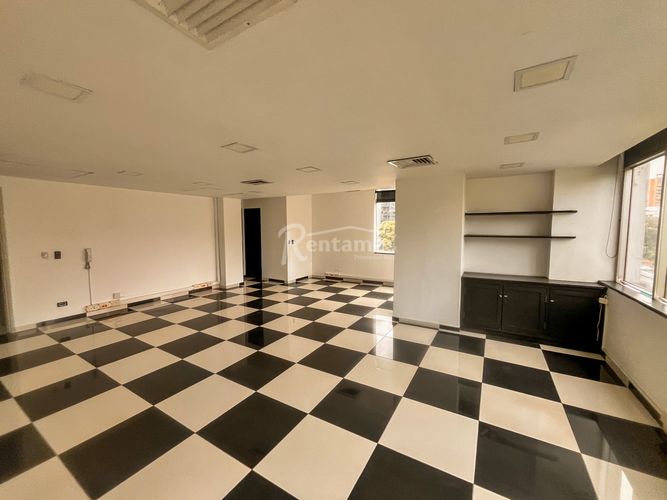 Oficina en arriendo en El Campestre, Medellín, 55 m² · foto 11 de 24