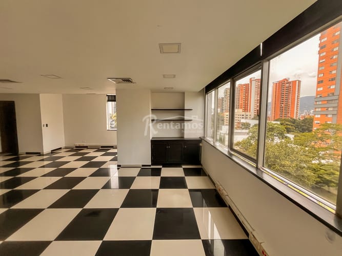 Oficina en arriendo en El Campestre, Medellín, 55 m² · foto 12 de 24