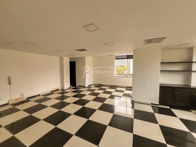 Oficina en arriendo en El Campestre, Medellín, 55 m² · foto 15 de 24