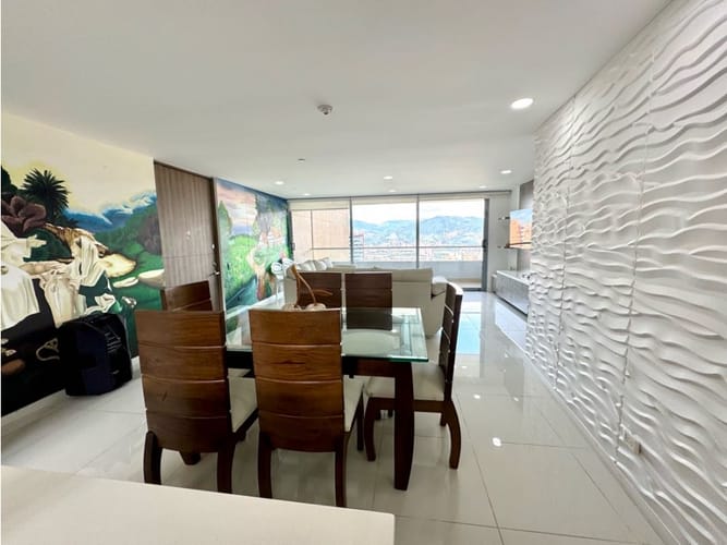 Apartamento de 3 alcobas en venta en Loma De Las Brujas, Envigado, 147 m² · foto 3 de 24