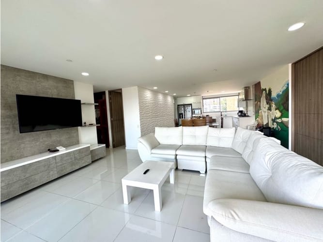 Apartamento de 3 alcobas en venta en Loma De Las Brujas, Envigado, 147 m² · foto 11 de 24