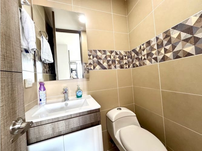 Apartamento de 3 alcobas en venta en Loma De Las Brujas, Envigado, 147 m² · foto 12 de 24