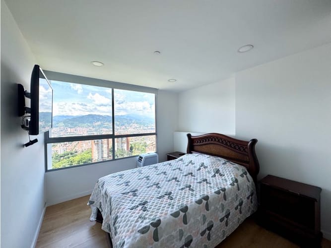 Apartamento de 3 alcobas en venta en Loma De Las Brujas, Envigado, 147 m² · foto 17 de 24
