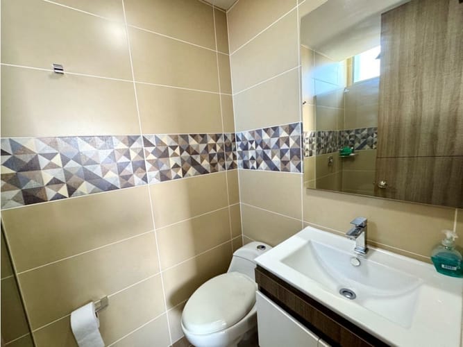 Apartamento de 3 alcobas en venta en Loma De Las Brujas, Envigado, 147 m² · foto 19 de 24