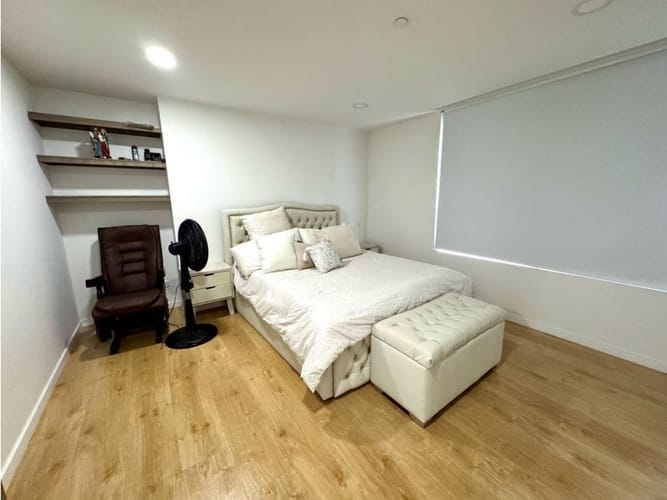 Apartamento de 3 alcobas en venta en Loma De Las Brujas, Envigado, 147 m² · foto 23 de 24