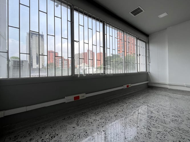 Oficina en arriendo en Santa Maria De Los Angeles, Medellín, 43 m² · foto 4 de 15