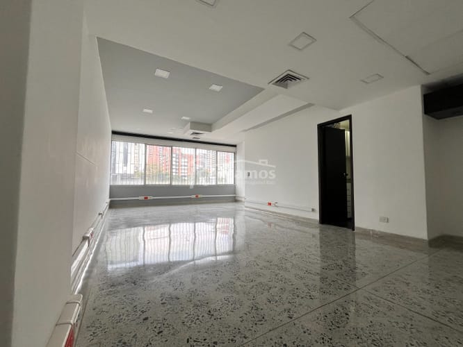 Oficina en arriendo en Santa Maria De Los Angeles, Medellín, 43 m² · foto 8 de 15