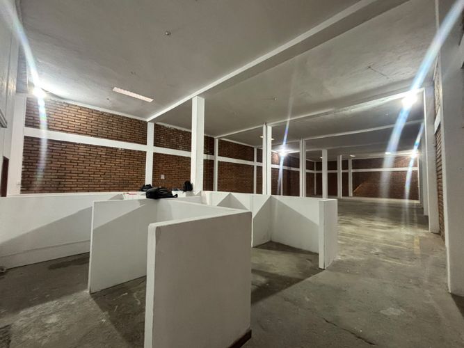 Bodega en arriendo en San Francisco, Bucaramanga, 450 m² · foto 2 de 9