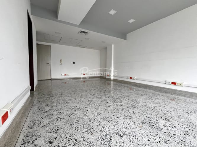 Oficina en arriendo en Santa Maria De Los Angeles, Medellín, 43 m² · foto 11 de 15