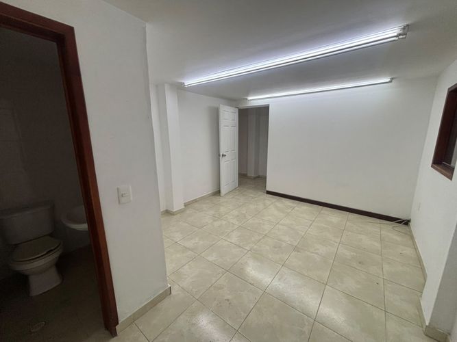 Bodega en arriendo en San Francisco, Bucaramanga, 450 m² · foto 6 de 9