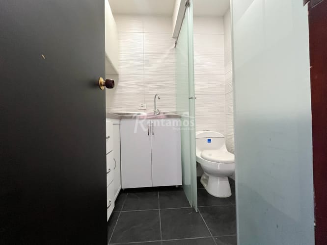 Oficina en arriendo en Santa Maria De Los Angeles, Medellín, 43 m² · foto 13 de 15