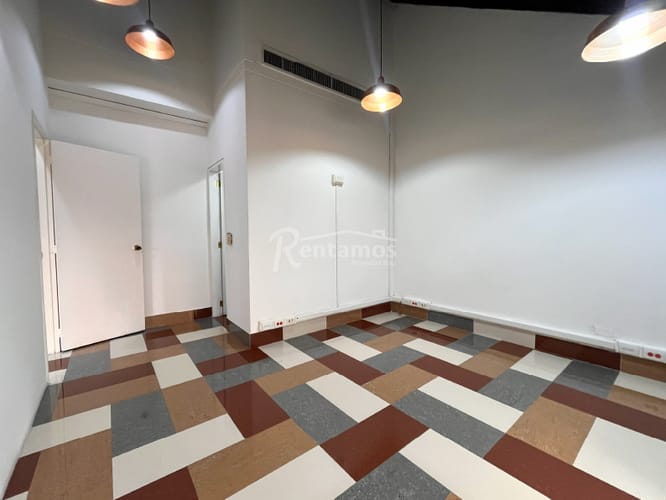 Oficina en arriendo en Santa Maria De Los Angeles, Medellín, 108 m² · foto 6 de 24