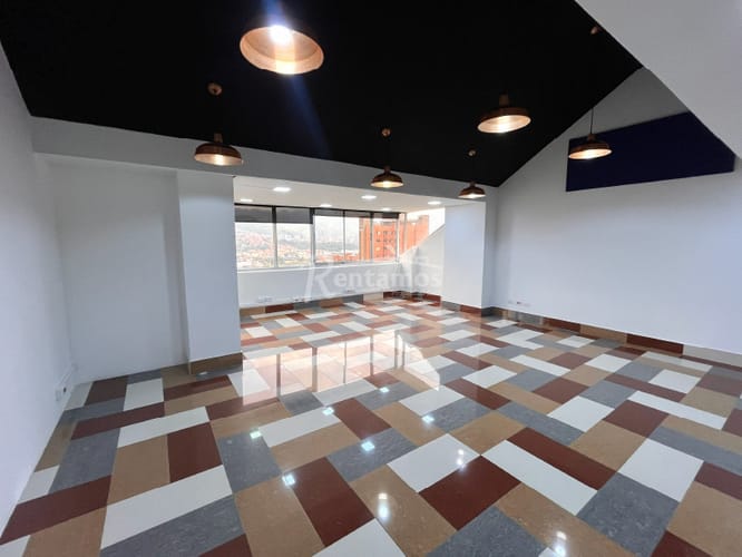 Oficina en arriendo en Santa Maria De Los Angeles, Medellín, 108 m² · foto 14 de 24