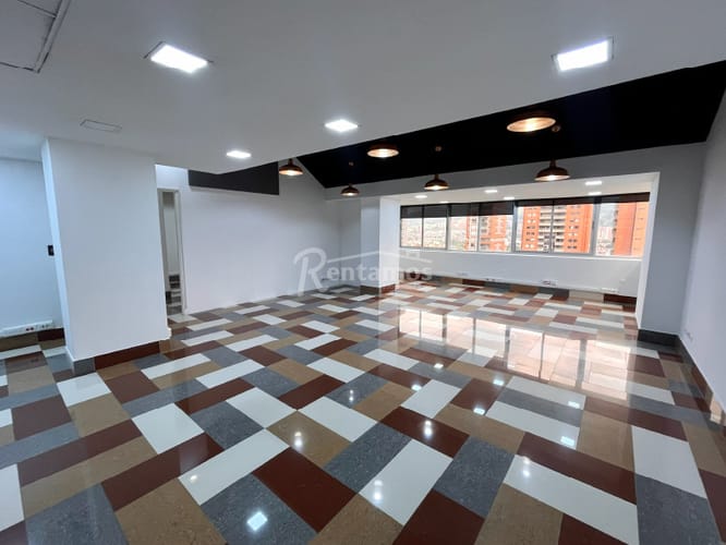 Oficina en arriendo en Santa Maria De Los Angeles, Medellín, 108 m² · foto 16 de 24