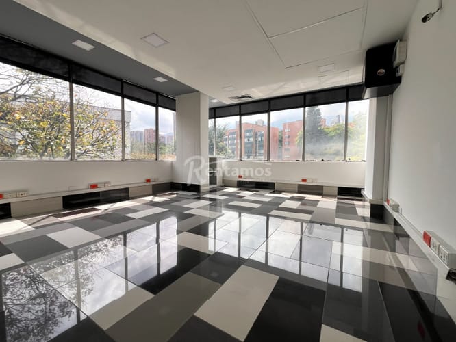 Oficina en arriendo en Santa Maria De Los Angeles, Medellín, 123 m² · foto 6 de 18