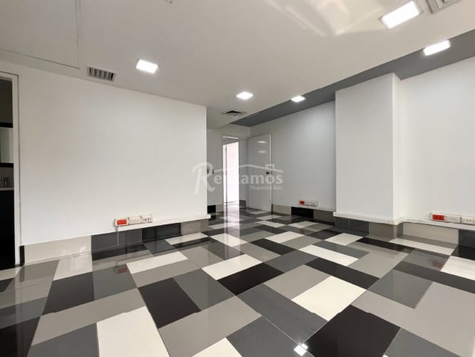 Oficina en arriendo en Santa Maria De Los Angeles, Medellín, 123 m² · foto 13 de 18