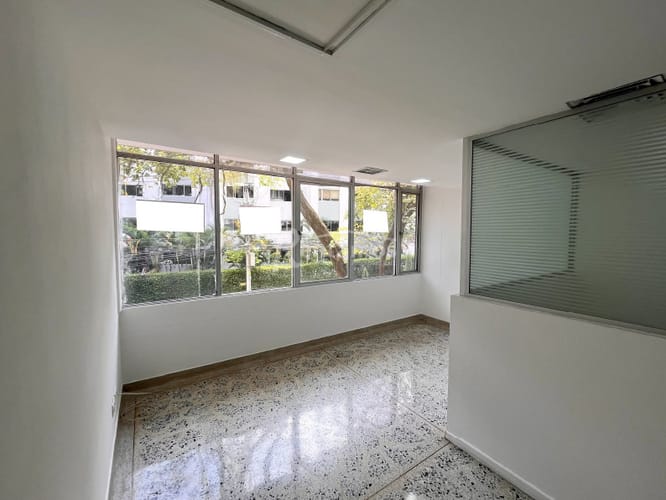 Oficina en arriendo en Santa Maria De Los Angeles, Medellín, 30 m² · foto 15 de 24