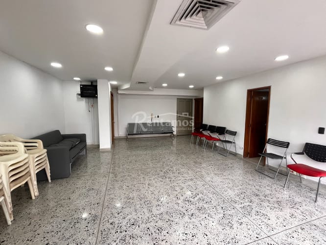 Oficina en arriendo en Santa Maria De Los Angeles, Medellín, 52 m² · foto 2 de 24