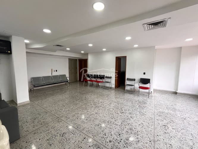 Oficina en arriendo en Santa Maria De Los Angeles, Medellín, 52 m² · foto 3 de 24