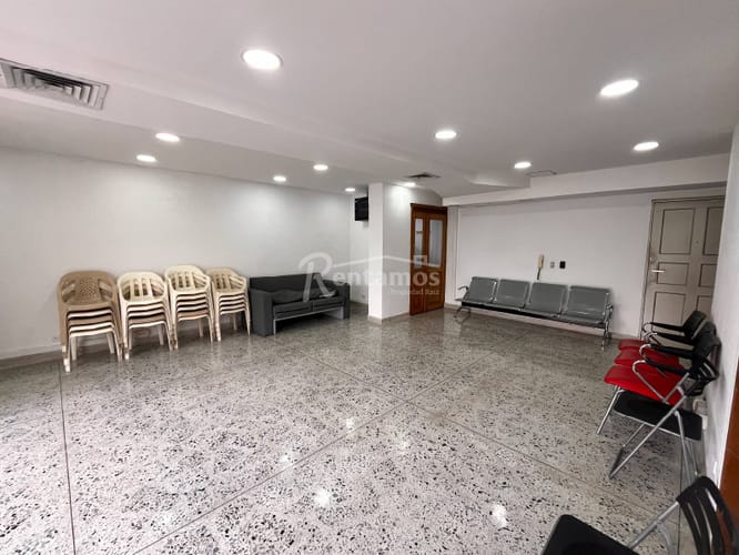 Oficina en arriendo en Santa Maria De Los Angeles, Medellín, 52 m² · foto 8 de 24