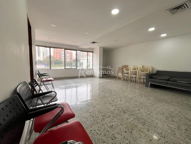 Oficina en arriendo en Santa Maria De Los Angeles, Medellín, 52 m² · foto 13 de 24