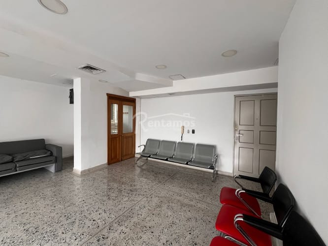 Oficina en arriendo en Santa Maria De Los Angeles, Medellín, 52 m² · foto 15 de 24
