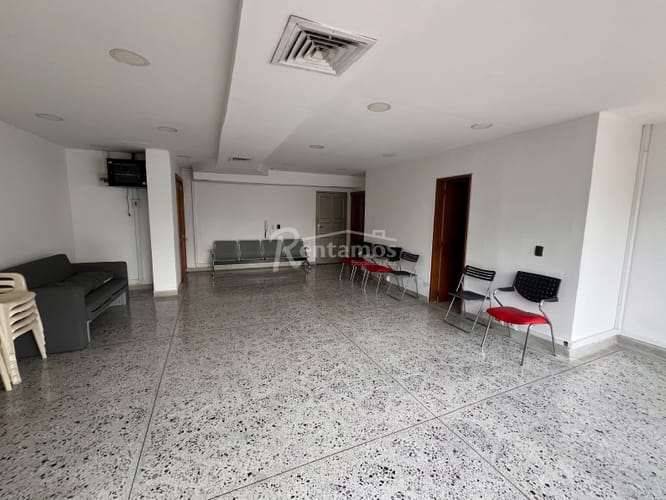 Oficina en arriendo en Santa Maria De Los Angeles, Medellín, 52 m² · foto 17 de 24