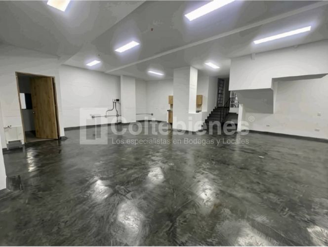 Bodega en venta en Villa Paula, Itagüí, 300 m² · foto 3 de 11