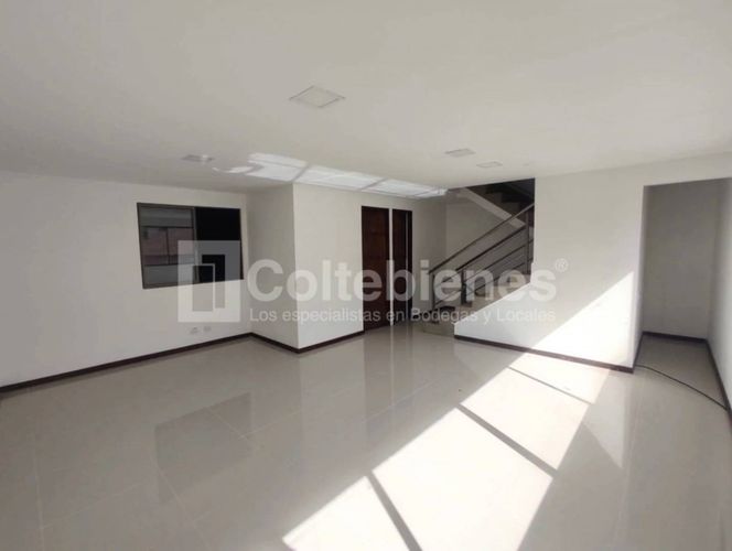 Bodega en arriendo en La Tablaza, La Estrella, 600 m² · foto 6 de 10