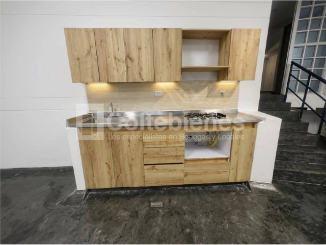 Bodega en venta en Villa Paula, Itagüí, 300 m² · foto 5 de 11