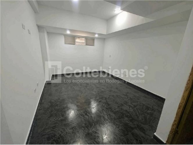 Bodega en venta en Villa Paula, Itagüí, 300 m² · foto 7 de 11