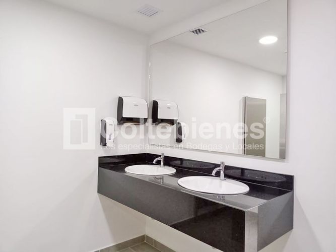 Oficina en venta en Altos Del Poblado, Medellín, 360 m² · foto 13 de 14