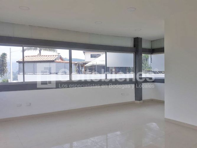 Bodega en arriendo en La Tablaza, La Estrella, 350 m² · foto 4 de 7