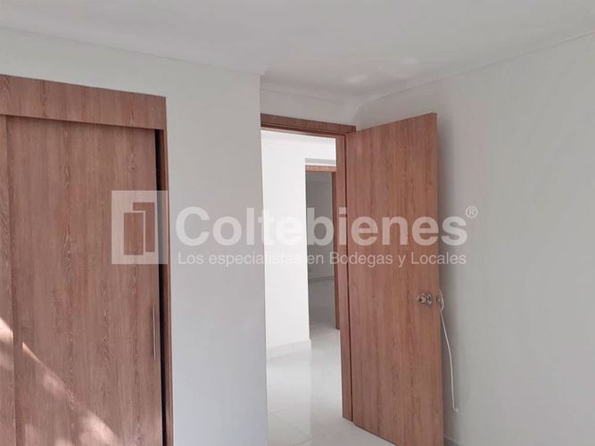Apartamento de 3 alcobas en venta en El Poblado, Medellín, 107 m² · foto 13 de 16