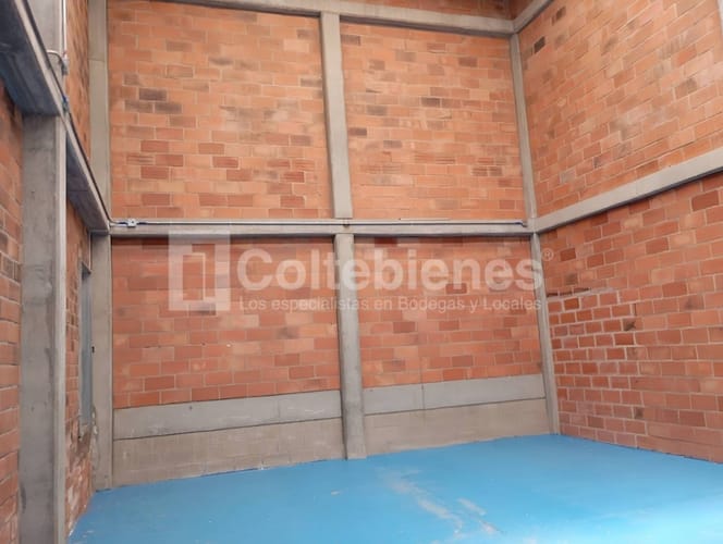 Bodega en arriendo en Sajonia, Rionegro, 225 m² · foto 2 de 22